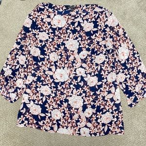 Banana Republic floral print blouse with three-quarter length sleeves